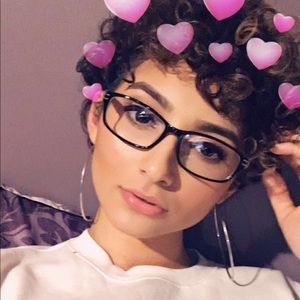 Meet your Posher, Kayleen